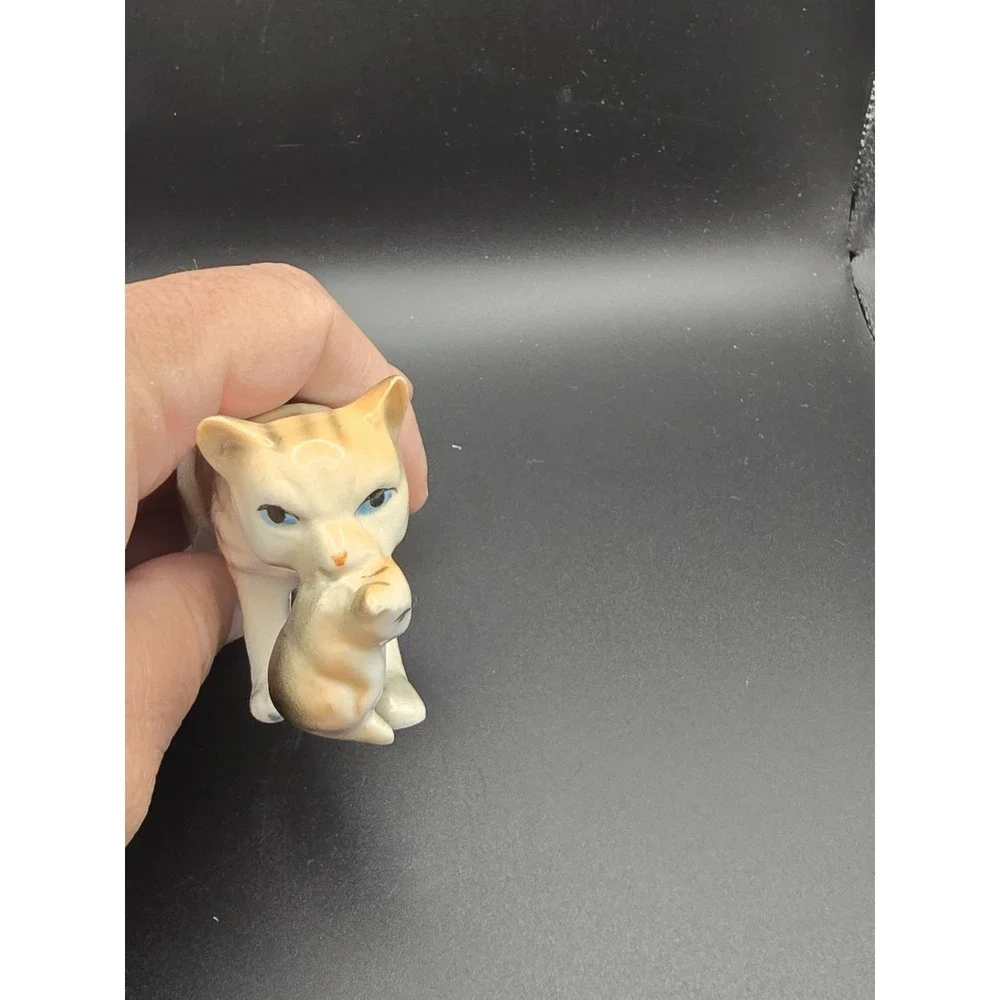 Vintage Mommy Cat Holding Kitty By The Mouth Trinket